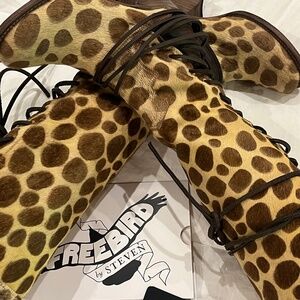 FREEBIRD COAL LEOPARD - Never Worn - Sz 8